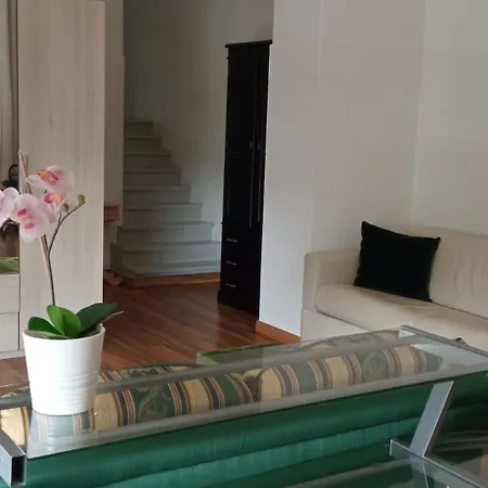 Διαμέρισμα Cosy *